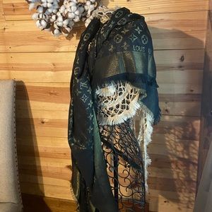 Louis Vuitton scarf